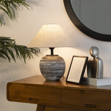Lyn Table Lamp