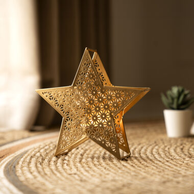 Chloe Metal star shaped candle holder 16.5X4.5X15.5CM