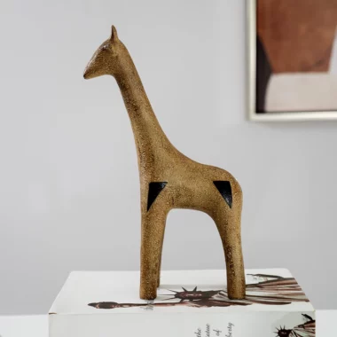 Blake Resin Textured Giraffe Figurine 17.5×6.5×30.2cm