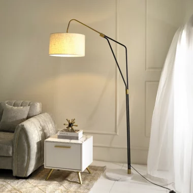 Lisa – Floor lamp – Black & Gold